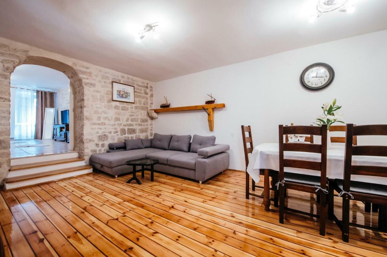 Heart Of Town Apartment Zadar Ngoại thất bức ảnh