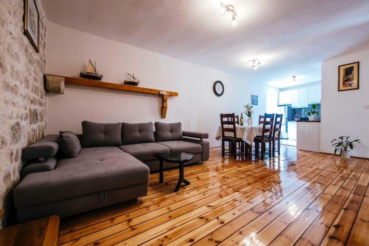 Heart Of Town Apartment Zadar Ngoại thất bức ảnh