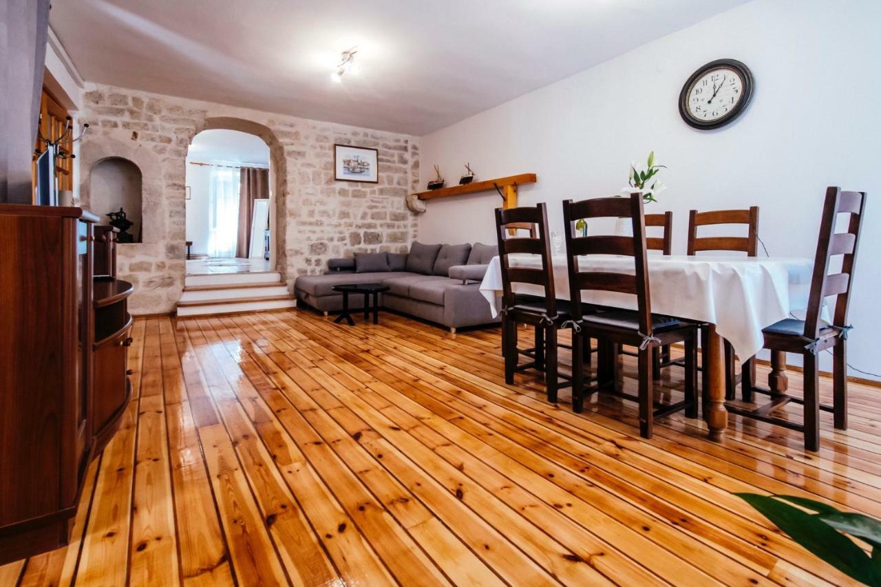 Heart Of Town Apartment Zadar Ngoại thất bức ảnh