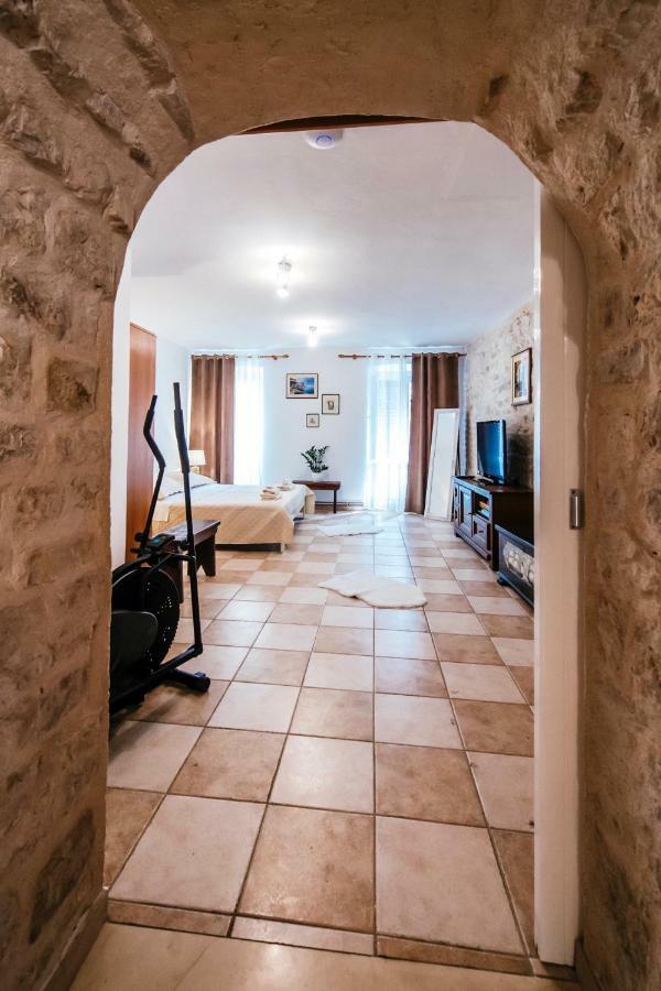 Heart Of Town Apartment Zadar Ngoại thất bức ảnh